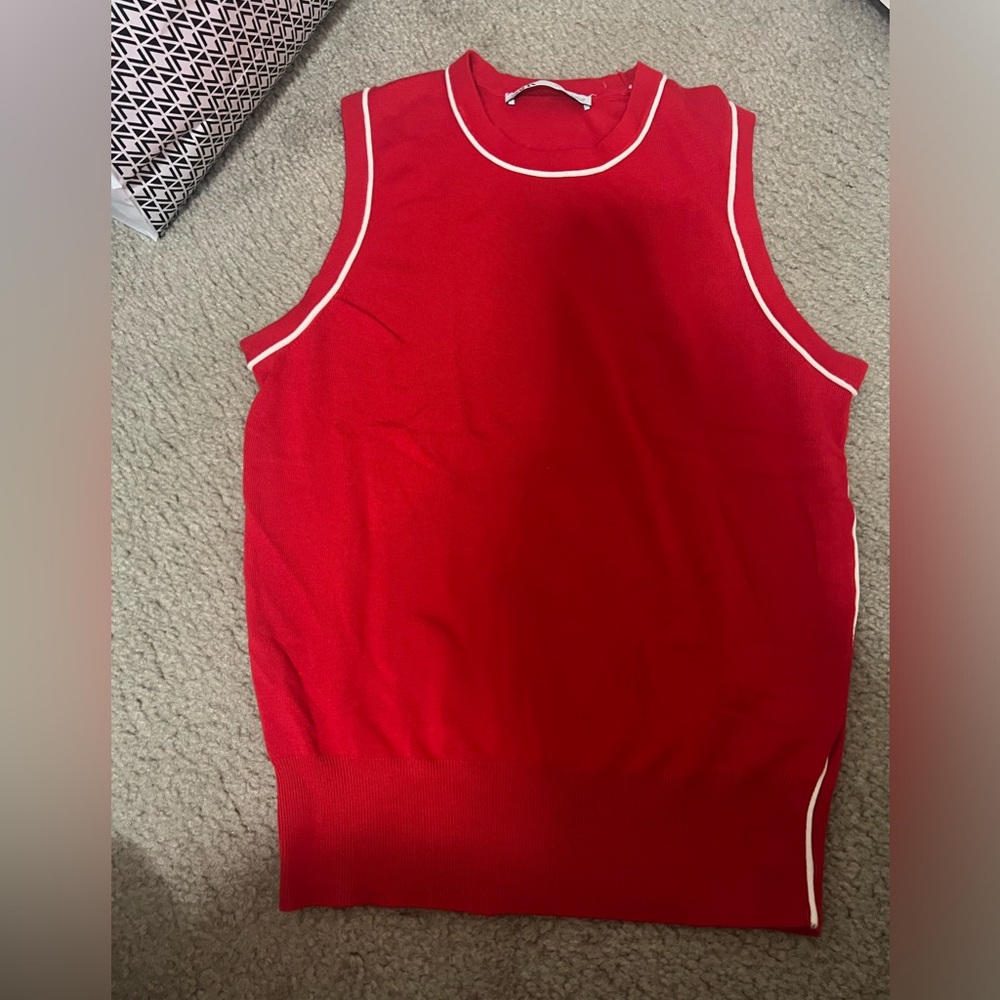 Brand new and never worn Zara sleeveless top. Tags are off.